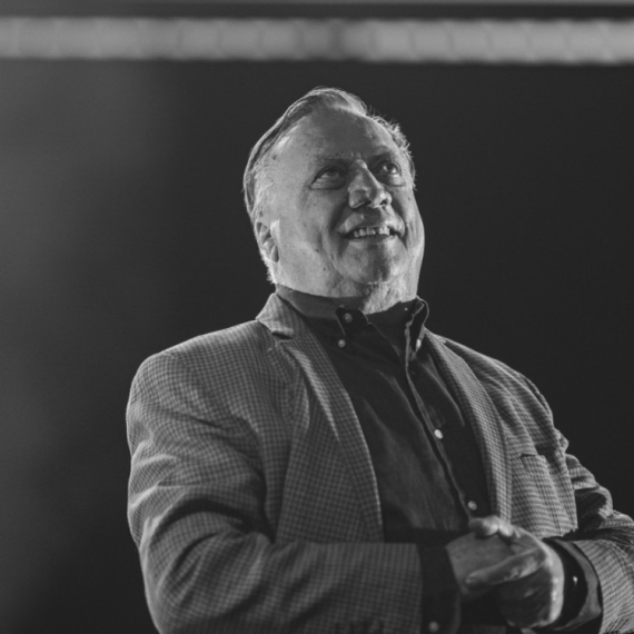 Otkriven pravi razlog zbog kog supruga Halida Bešlića nije prisustvovala komemoraciji i sahrani