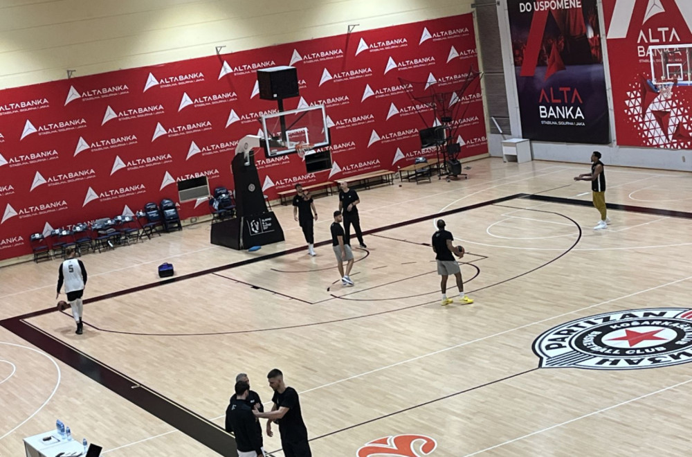 B92.sport na treningu Partizana: Glavobolja pred Špance – da li je to Željko otkrio planove? FOTO/VIDEO