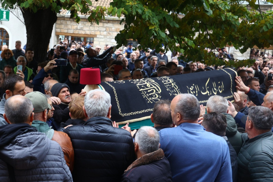 Hadžihafizbegović objavio fotografiju s Halidovog groba: Ceo život je borba za jednu dobru dženazu FOTO