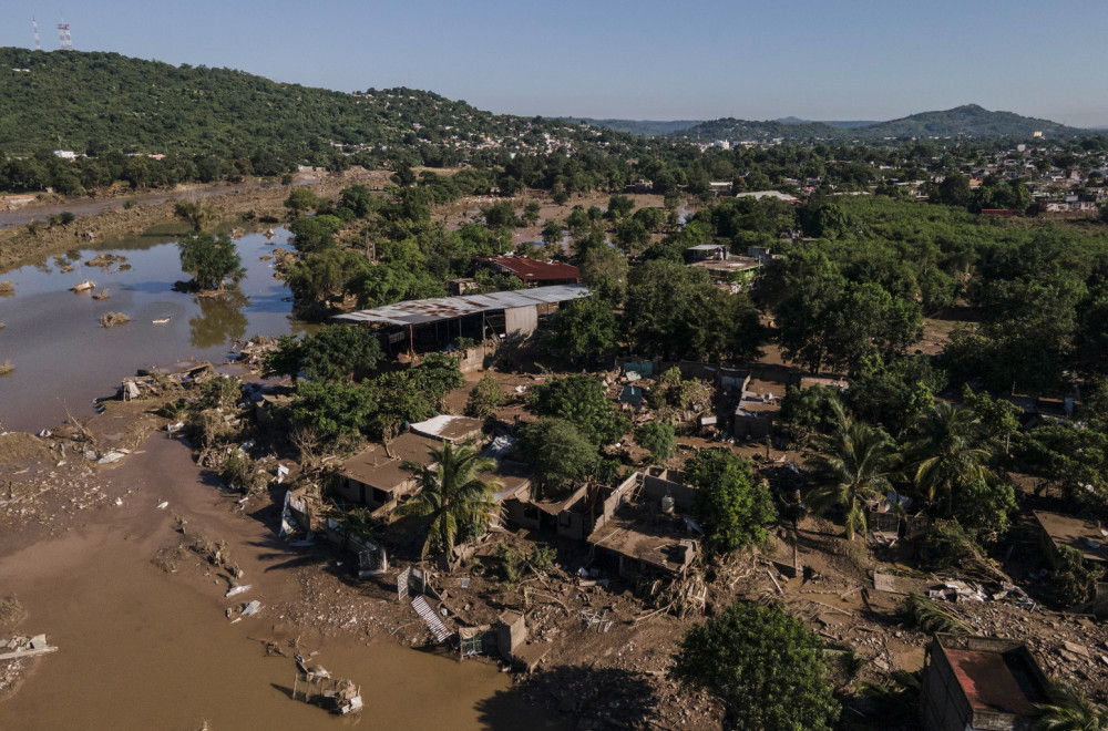 Poplave uništile 100.000 domova: Desetine mrtvih; Strahuje se od nove katastrofe? FOTO