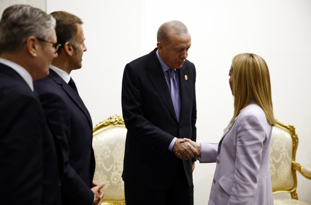 Makron se smejao, Erdogan zabrinut; Melonijeva ima veliki porok VIDEO