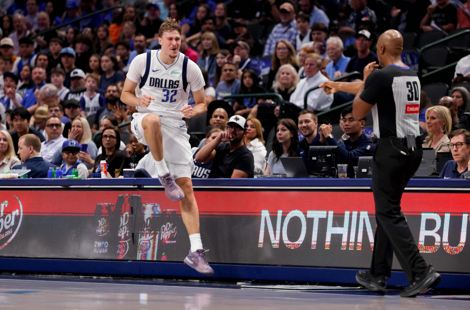 Dalas ima "keca u rukavu" – napad na titulu ili "potpuni raspad" VIDEO