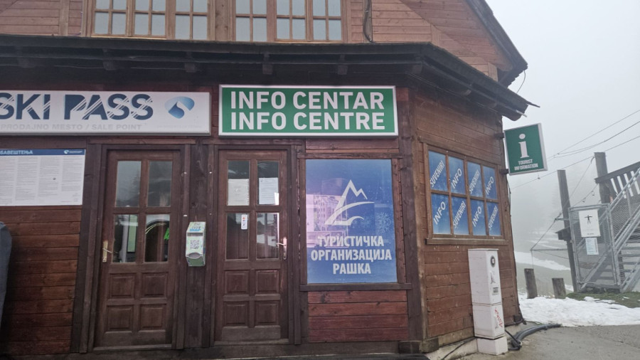 Putnici iz Srbiji strepe od čekanja na granicama za praznike: Nisu dovoljno obučeni