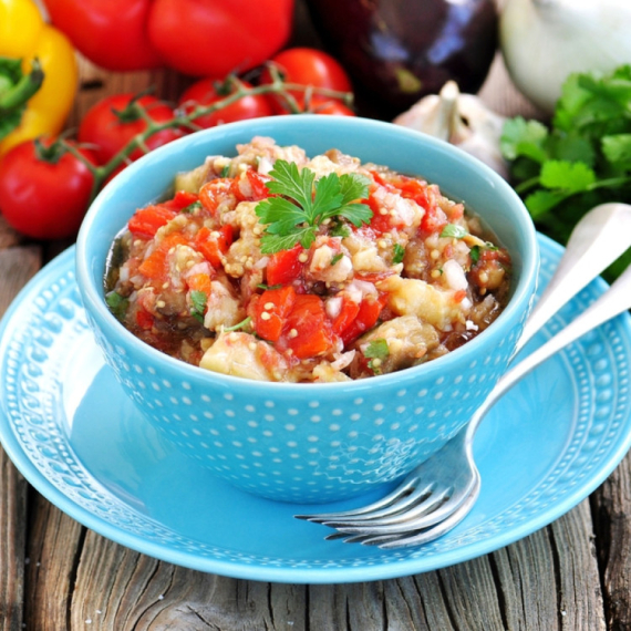 Prste da poližete: Recept za kremastu salatu od plavog patlidžana