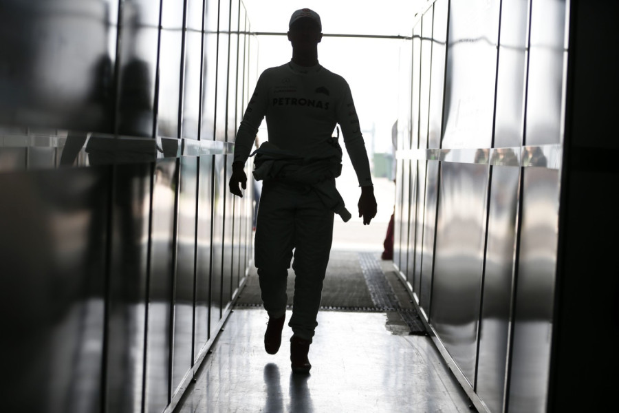 Mihael Šumaher pokazao prvi znak života!?