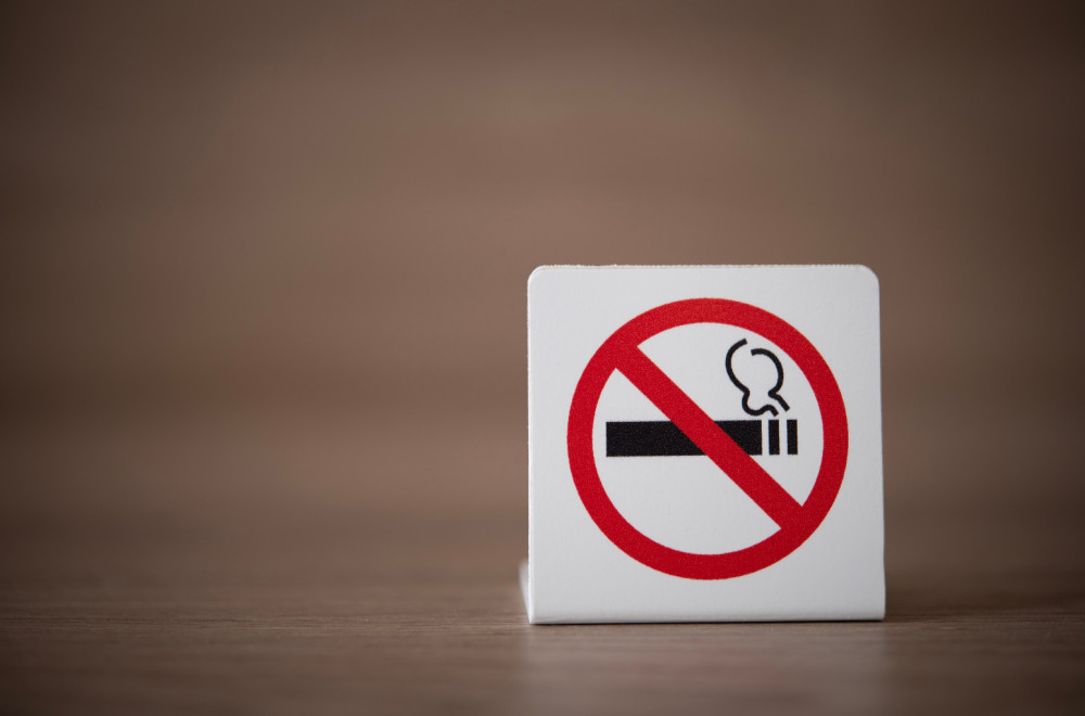 EU planira da zabrani elektronske i filter cigarete?