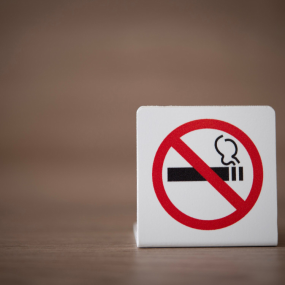 EU planira da zabrani elektronske i filter cigarete?