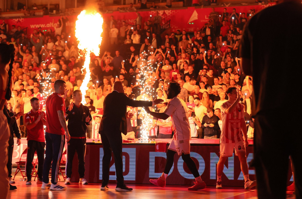 Obradović nastavio niz – ocenite Zvezdu ANKETA