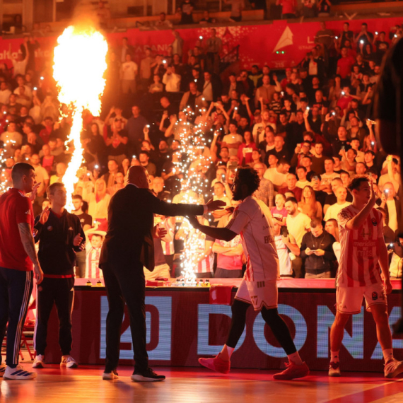 Obradović nastavio niz – ocenite Zvezdu ANKETA