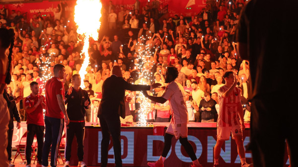 Obradović nastavio niz – ocenite Zvezdu ANKETA