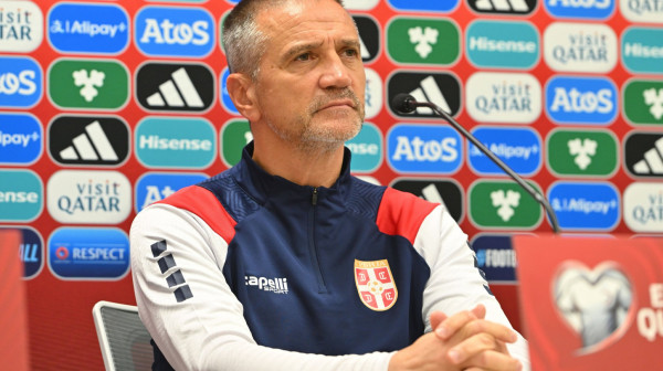 Mirković o ostanku na klupi Srbije: "Ja imam svoje radno mesto"