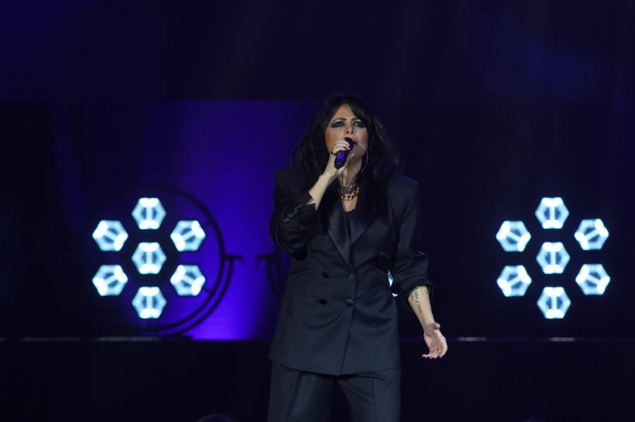 Svetska diva sa srpskim pasošem osvaja Ameriku: Muzička magija Jasmin Levi u Čikagu VIDEO