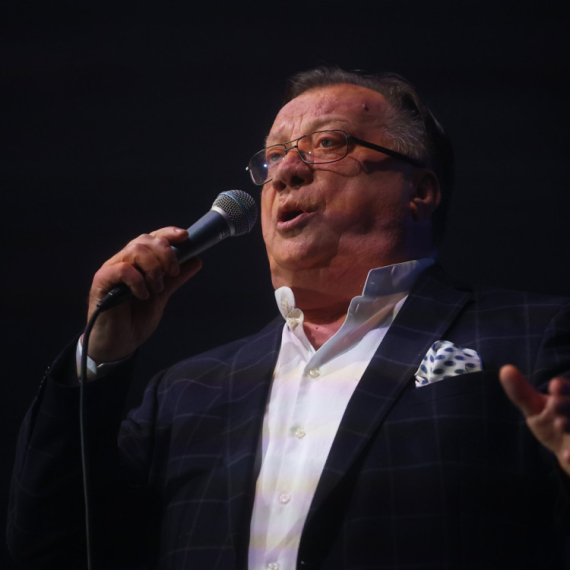 Pevač progovorio o planiranom duetu sa Halidom Bešlićem: Otkrio zbog čega nije došlo do saradnje