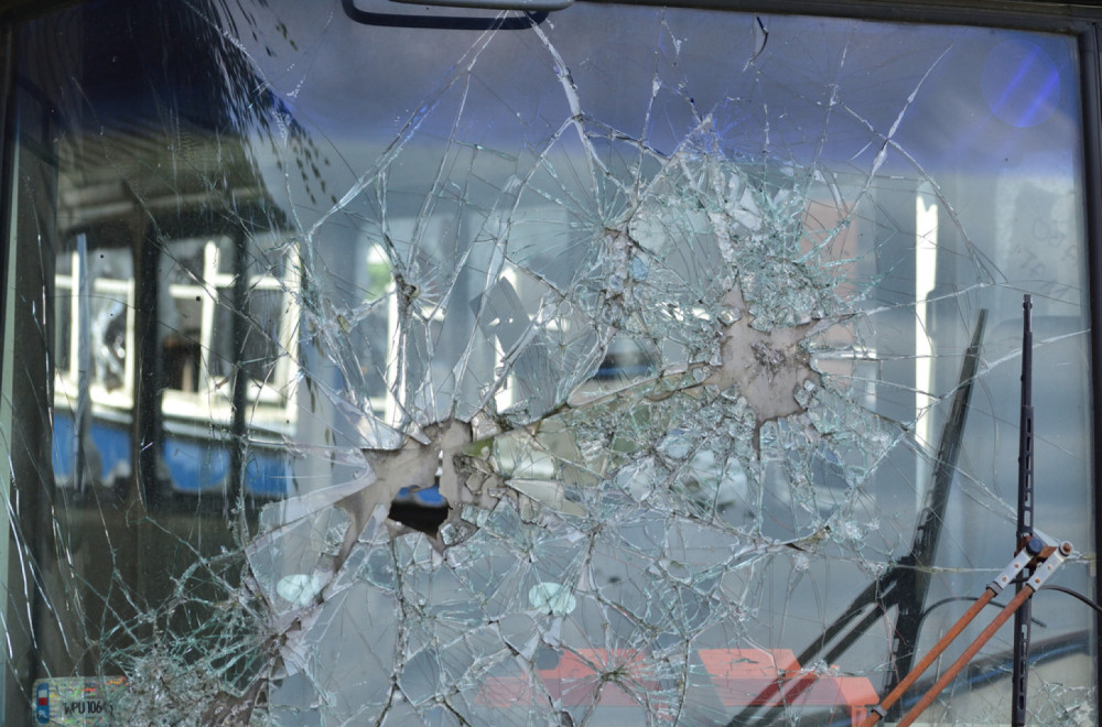 Užas u Istanbulu: Gradski autobus uleteo u stanicu punu putnika; Veliki broj povređenih FOTO/VIDEO