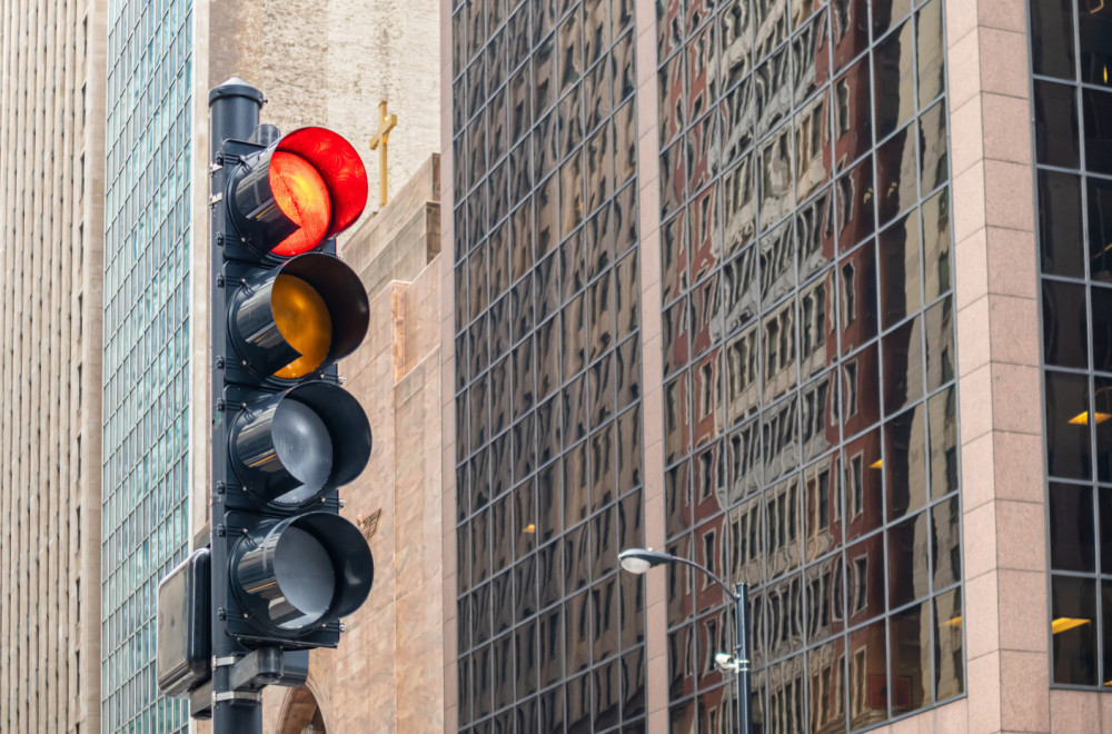 Stiže četvrto svetlo na semaforu – sprema se velika promena u saobraćaju?