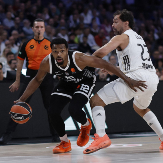 Partizan "zakasnio" u Madrid za pobedu!; Obradović: "On je primer za sve"; Parker: "Nismo igrali timski"