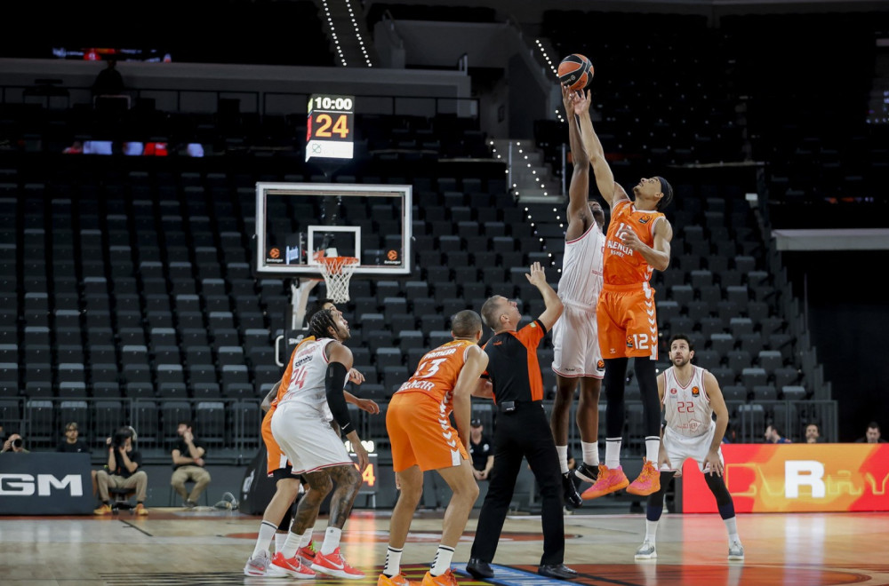 Micić briljirao – "stotka" Hapoela u Valensiji