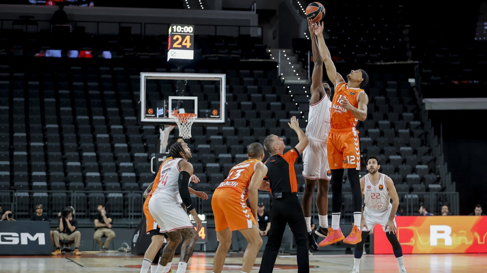 Micić briljirao – "stotka" Hapoela u Valensiji