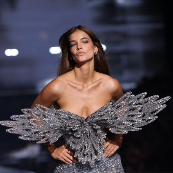 Zgodnu Mađaricu ni povreda ne može da zaustavi: Kao Viktorijin anđeo je još vatrenija FOTO/VIDEO