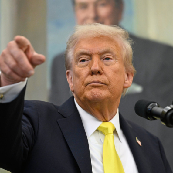 Tramp sprema udar? "Brojne zemlje čekaju moj znak"