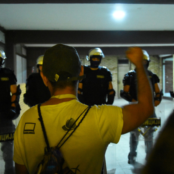 Vučić: Pada studentska lista, padaju blokaderi; Ne postoji niko drugi ko im smeta osim mene