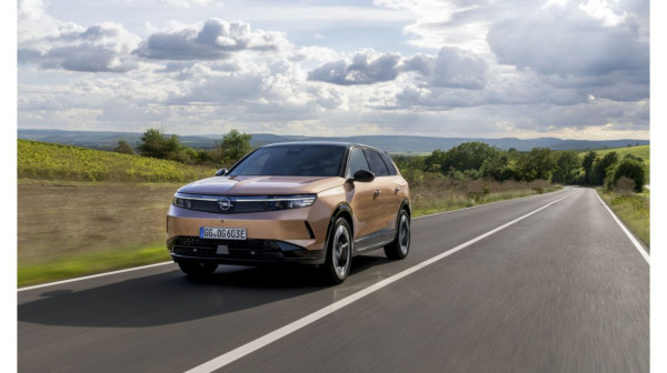Unapređen električni Opel Grandland: Dobio domet od skoro 700 kilometara