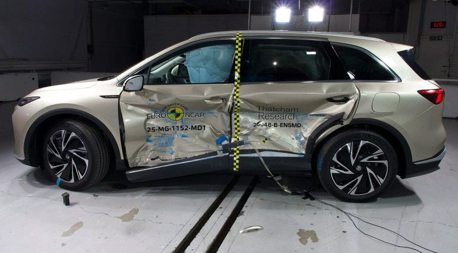 Novi MG model slučajno otkriven FOTO