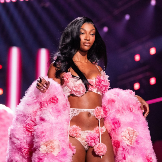 Košarkašica oduvala konkurenciju: Prvi put na pisti i već se "zamerila" mnogima FOTO/VIDEO