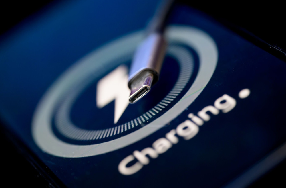 Evropska unija naredila: Jedan punjač za sve