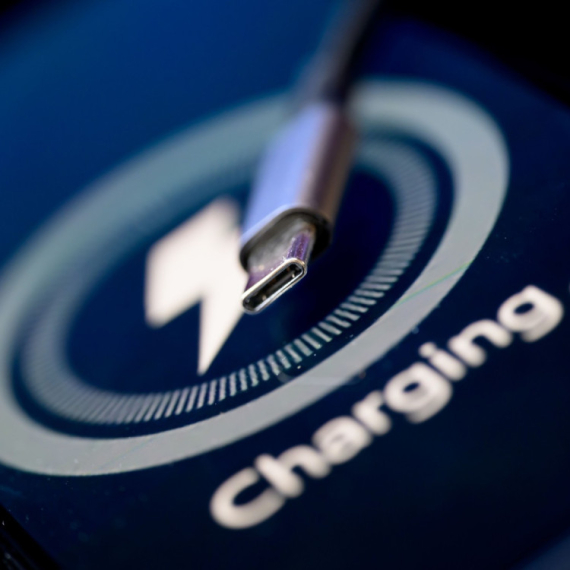 Evropska unija naredila: Jedan punjač za sve