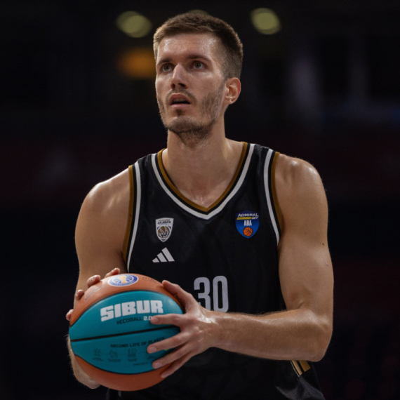 Petrušev isprašio Barsu, pa poručio: "Možemo svakog da dobijemo"