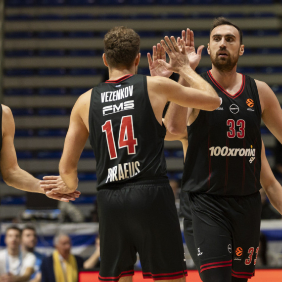 Neverovatan preokret Olimpijakosa – Milutinov započeo, Vezenkov završio! VIDEO