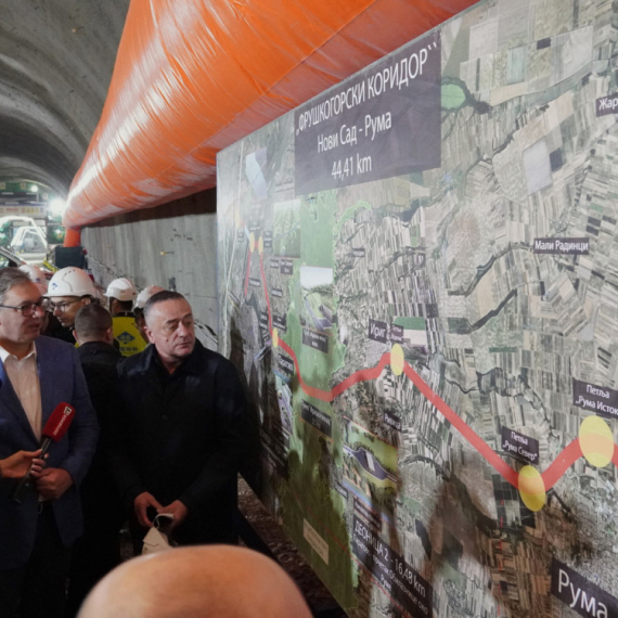 Vučić: "Fruškogorski koridor biće završen 2027. i povezaće Vojvodinu sa zapadnom Srbijom" VIDEO