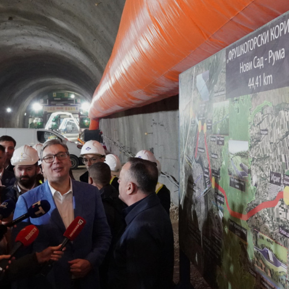 "Ovo je najduži tunel u Srbiji"; Vučić na "Iriškom vencu": Mačva i Srem biće ispresecani putevima FOTO/VIDEO