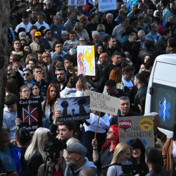 Objavljena gnusna laž o prebijanju studentkinje; Brnabić: "Ko je odgovoran za uznemiravanje javnosti?"