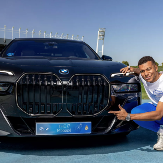 BMW počastio igrače Reala novim kolima: Dosta njih odabralo isti model FOTO