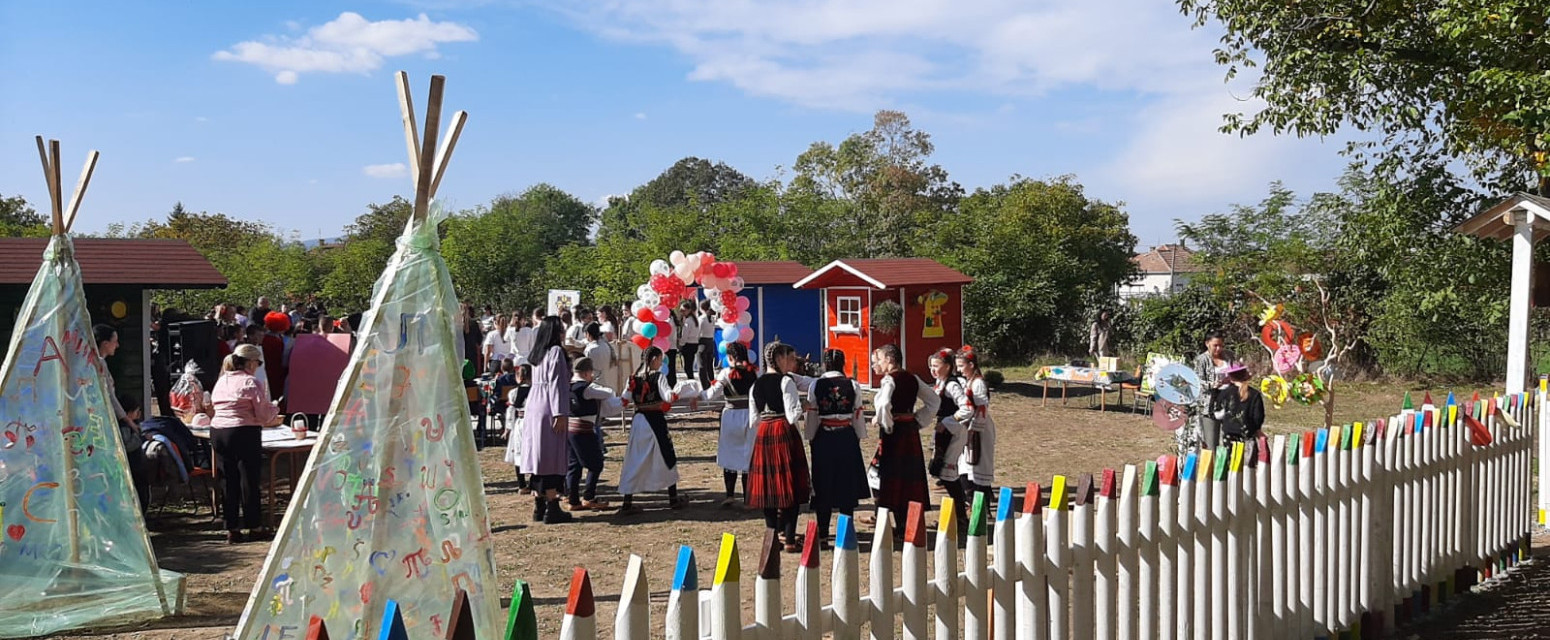 Niklo jedinistveno mesto u Srbiji: Mališani dobili dečje selo kraj Topole  FOTO