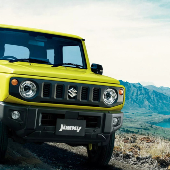 Ne menjaj ono što valja: Suzuki Jimny tek malo unapređen FOTO