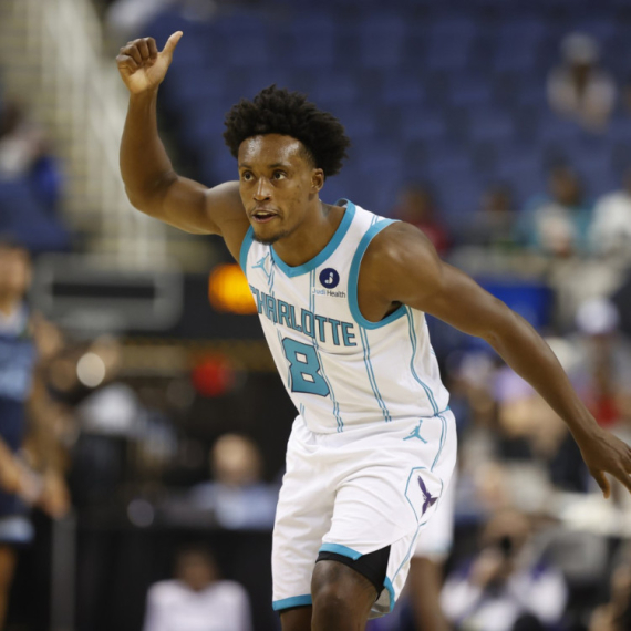 NBA liga u šoku: Ko je Sekstonu "ukrao" centimetre?!