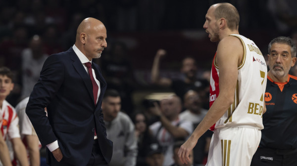 Šta ovo bi, Deda? VIDEO