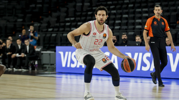 Da je Srbija imala ovakvog Micića na Eurobasketu...