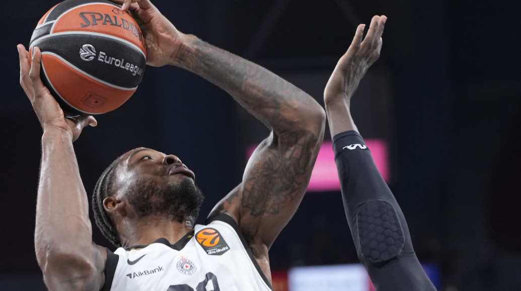 Ludilo na tabeli: Zvezda i dalje ispred Partizana, ali...