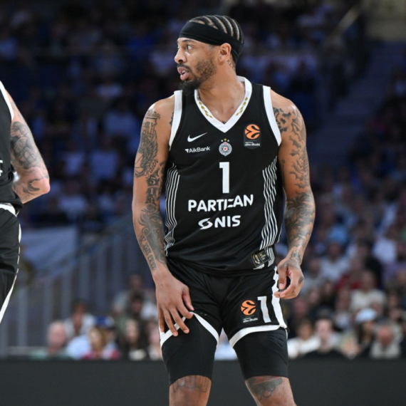Katastrofa za Partizan – Džons na dužoj pauzi!