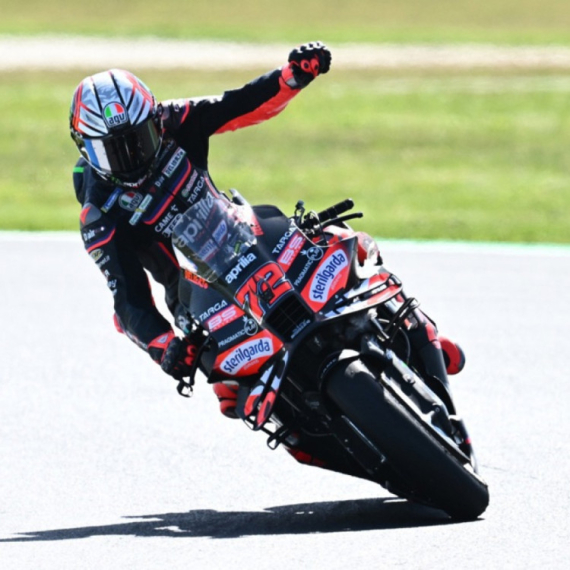 Beceki udario galeba, pa slavio u Australiji VIDEO