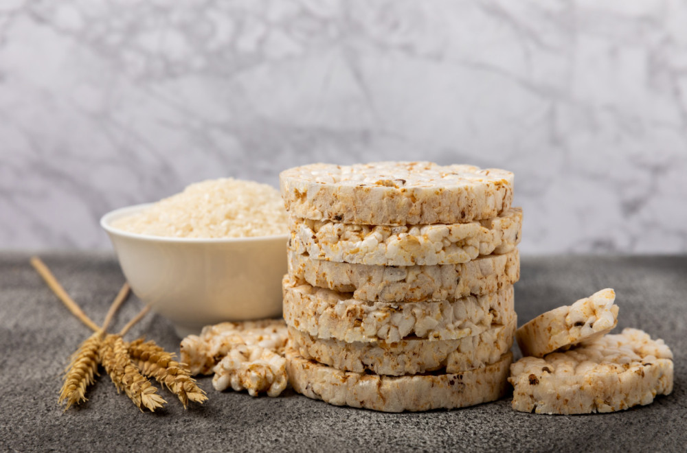 Grickate ih po ceo dan i mislite da je zdravo? Nutricionisti upozoravaju: Ostarićete brže