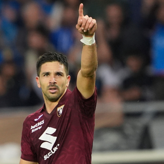 Čolito se prošetao pored Vanje i srušio šampiona VIDEO