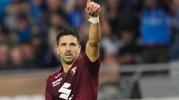 Čolito se prošetao pored Vanje i srušio šampiona VIDEO