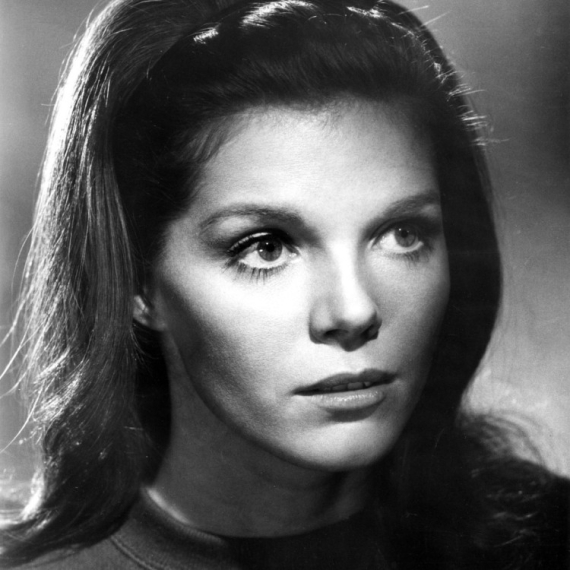 Preminula slavna glumica: Tužnu vest potvrdila ćerka