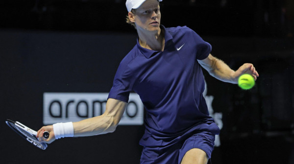 Siner je kralj nad kraljevima! VIDEO