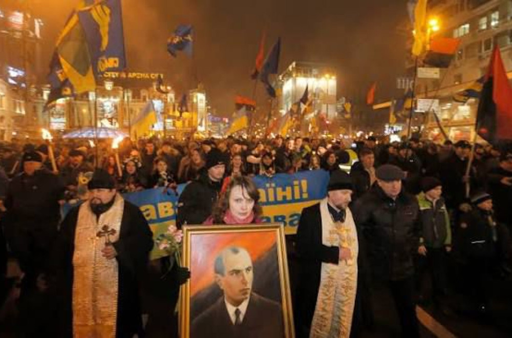 Blokaderi u Beogradu i Novom Sadu izvodili sektaške obrede? Jezive maske i baklje u stilu banderovaca VIDEO